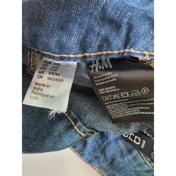 H&M Blue Medium Wash Cargo Lightweight Denim Mini Skirt SZ XXS - Picture 7 of 8